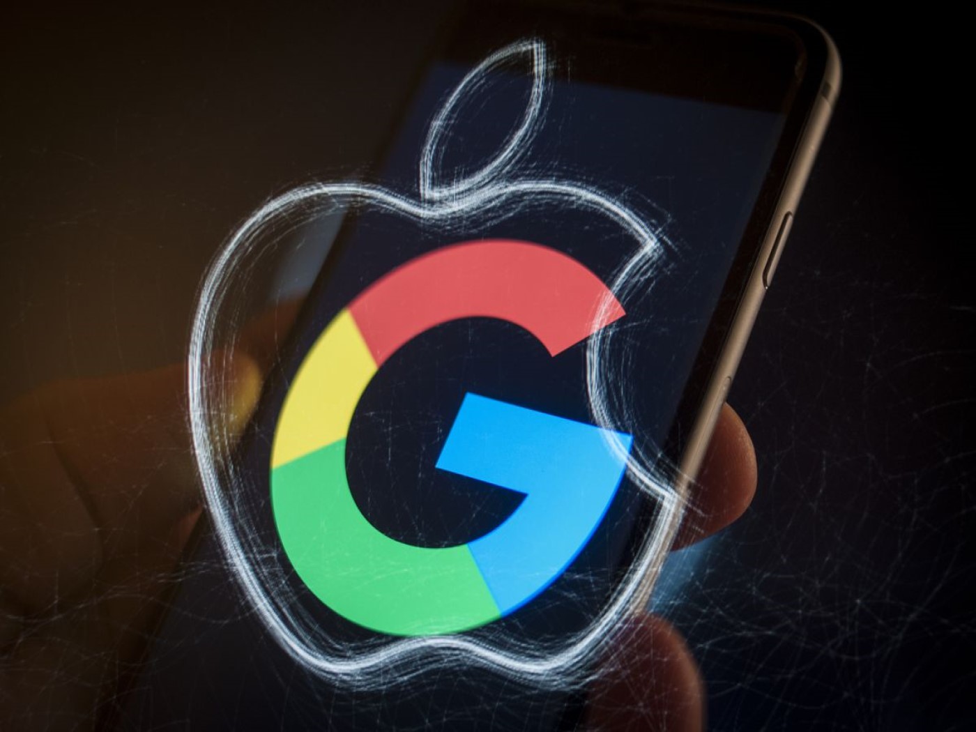 Apple ve Google amblemleri