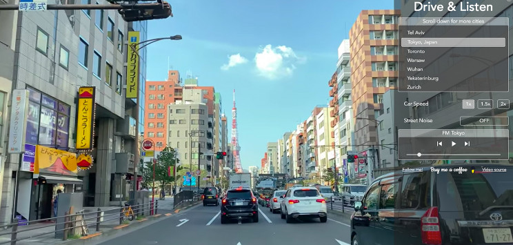 Sanal seyahat deneyimiyle Tokyo'yu arşınlarken yerel radyoyu dinleyebilir ya da kendinizi sokağın ritmine bırakabilirsiniz.
