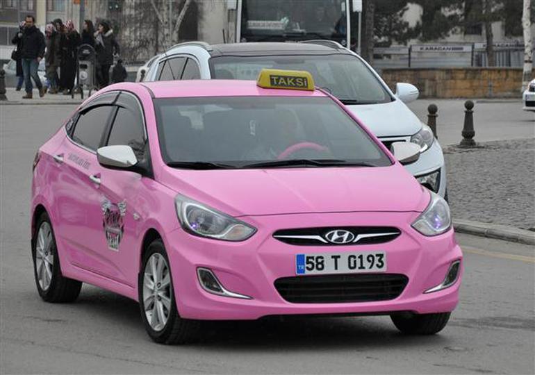 pembe-taksi-sivas